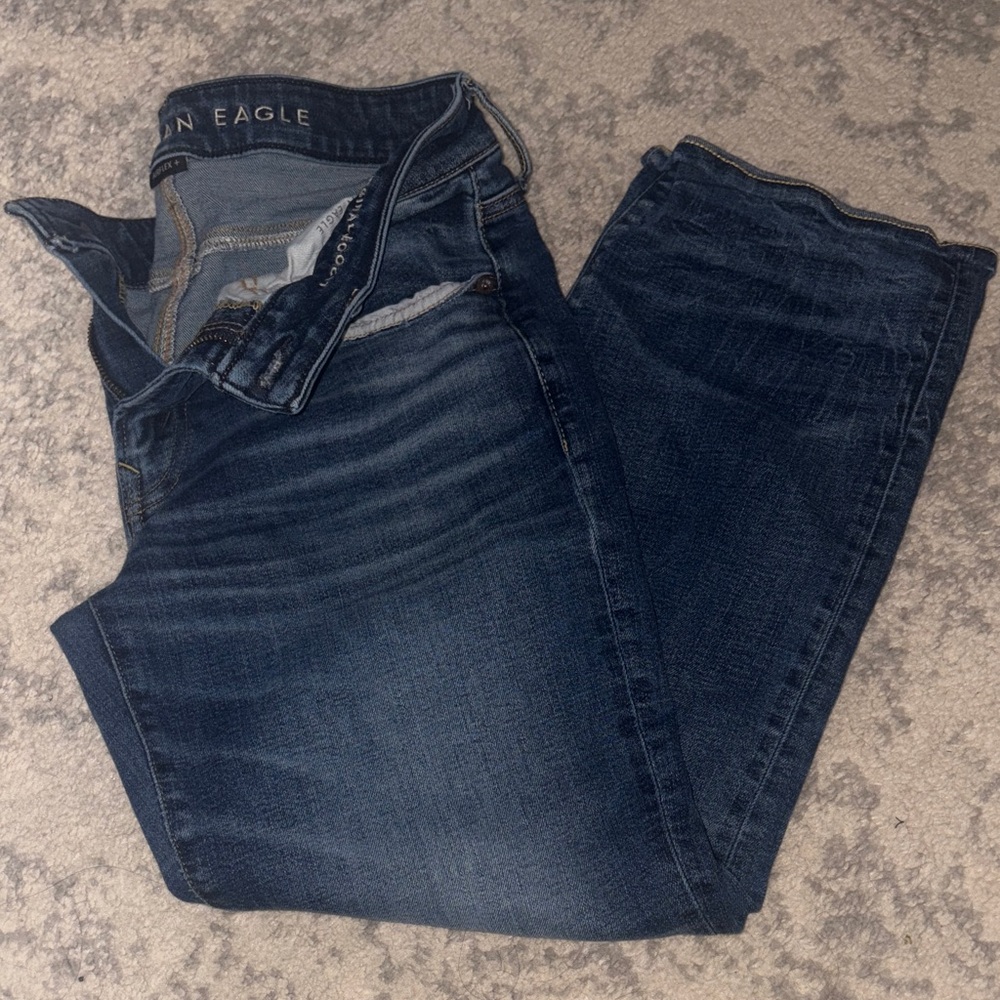 American Eagle Outfitters Men’s Navy Fade original boot  Jeans